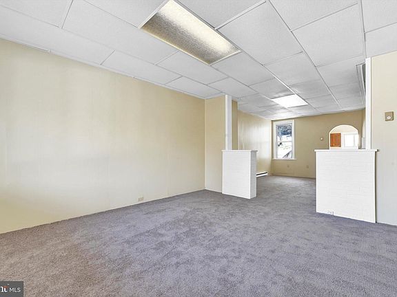 4th image of 451 Church St #449
