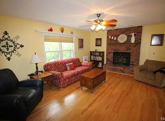 3rd image of 7509 Piney Pointe Dr