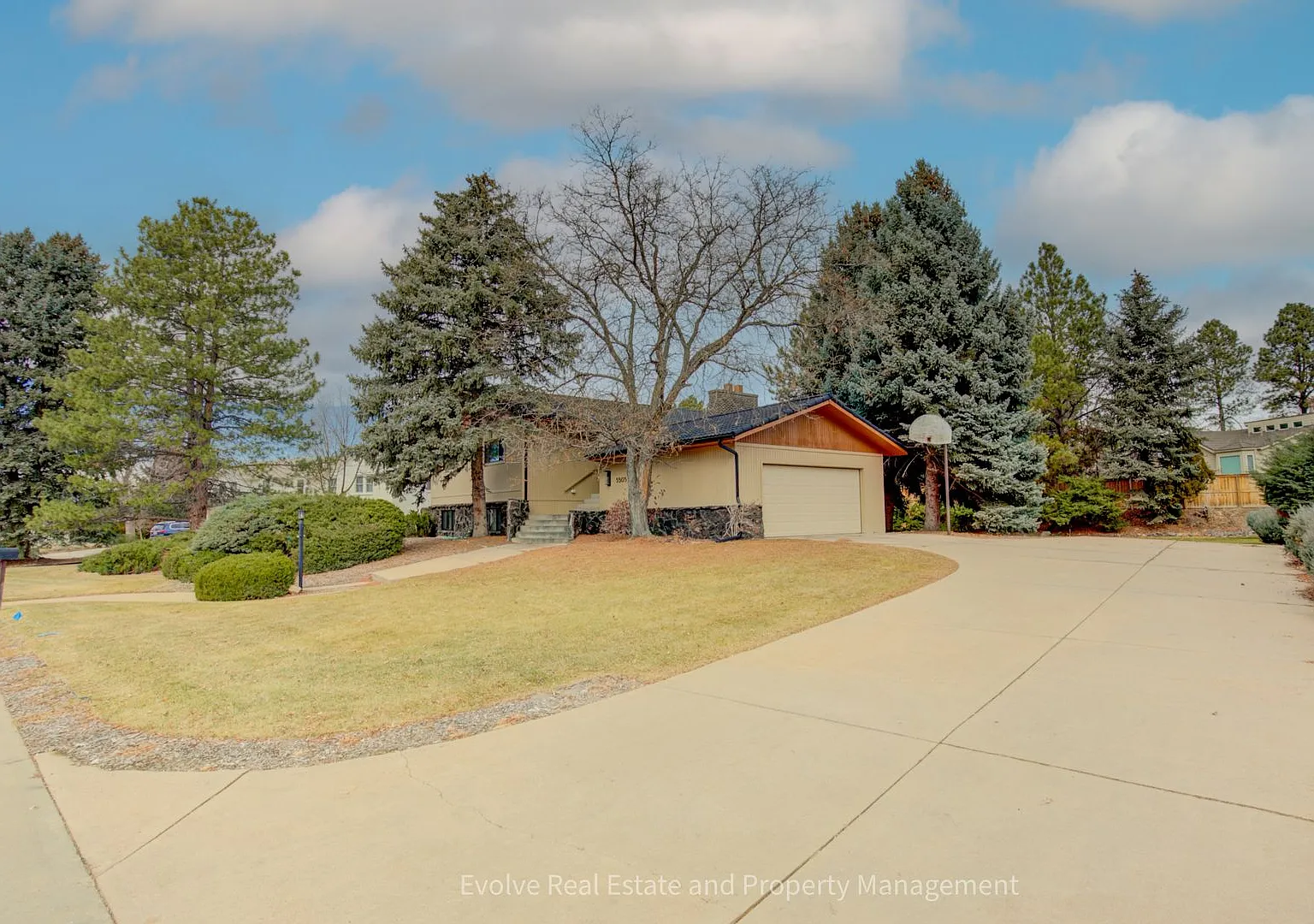 Evolve Real Estate: Exceptional Location! Remodeled 4-Bed Greenwood Village Home Walkable to Cher... — Photo 2