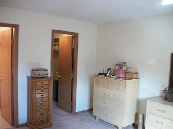 3rd image of 5759 Hanley Close