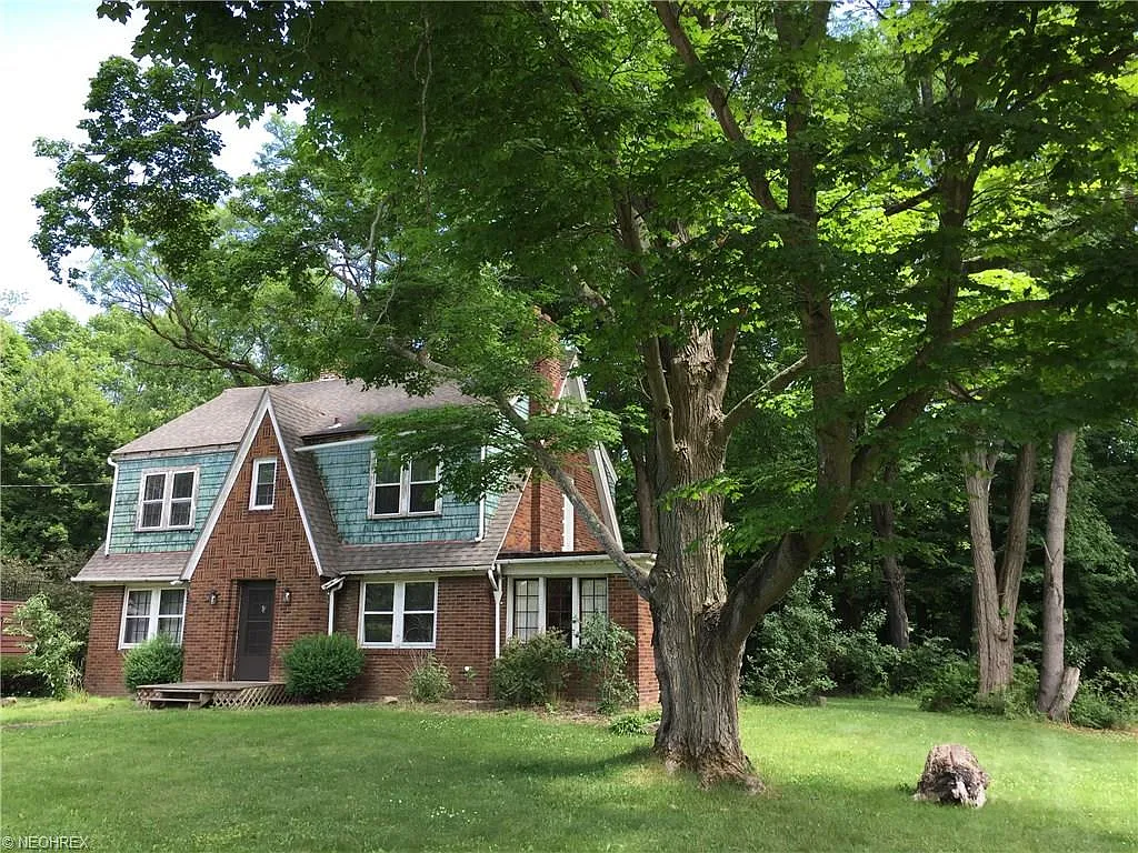 545 Glacierview Dr photo 1