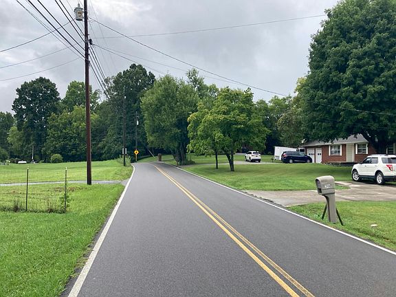 5th image of 2503 Harris Rd
