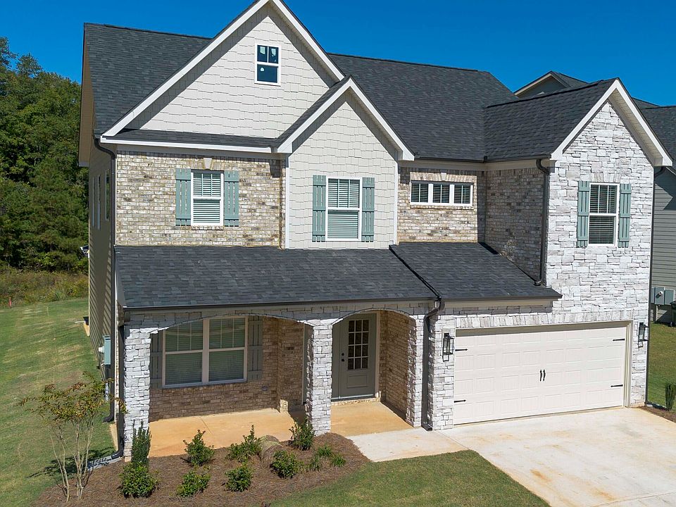 1st image of 104 Oak Branch Ln