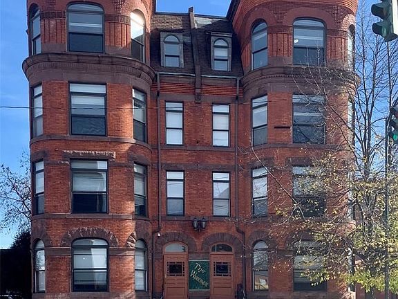 2nd image of 260 Washington St