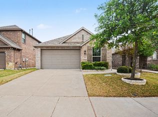 5520 Yarborough Dr, Forney, TX 75126