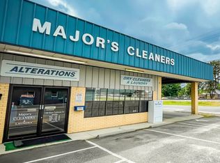 100 E Calhoun St, Dillon, SC 29536