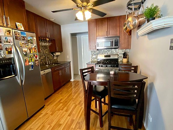 3rd image of 2405 Mallow Ct Unit W1