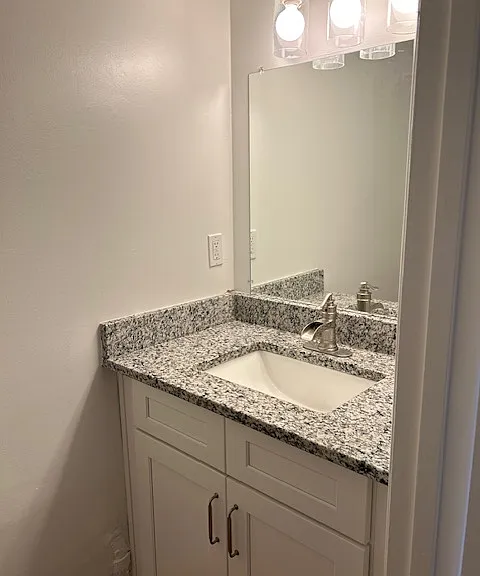 2163 Palmyra Dr SE — Photo 11