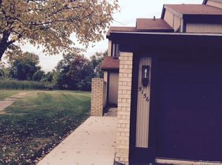 5156 Rock Run #1, West Bloomfield, MI 48322