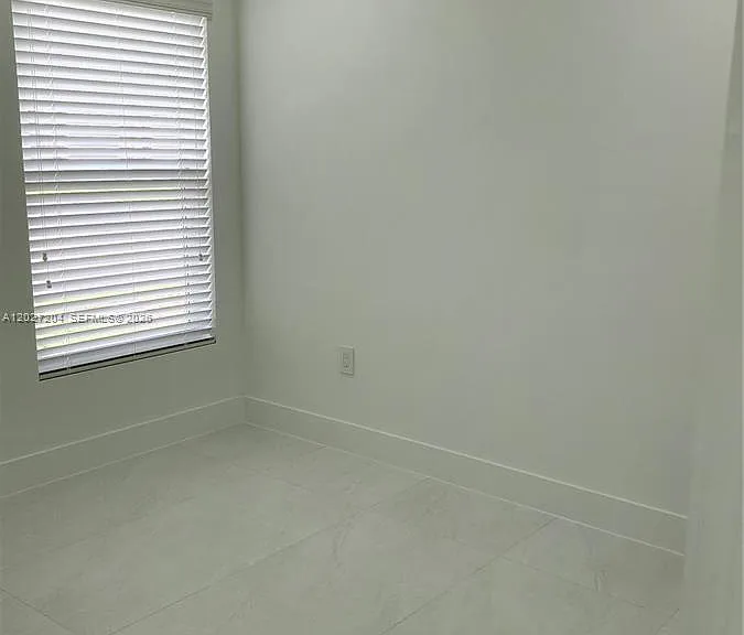 13741 SW 46th Ter — Photo 13