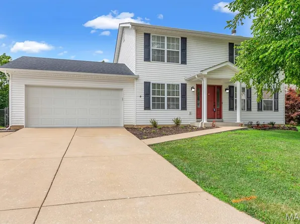 4 Eldorado Dr, Moscow Mills, MO 63362