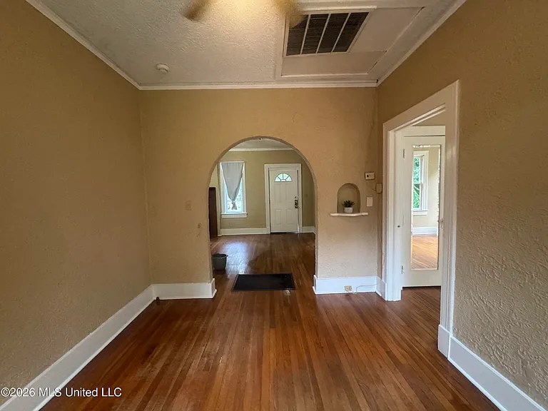 428 Decelle St — Photo 7
