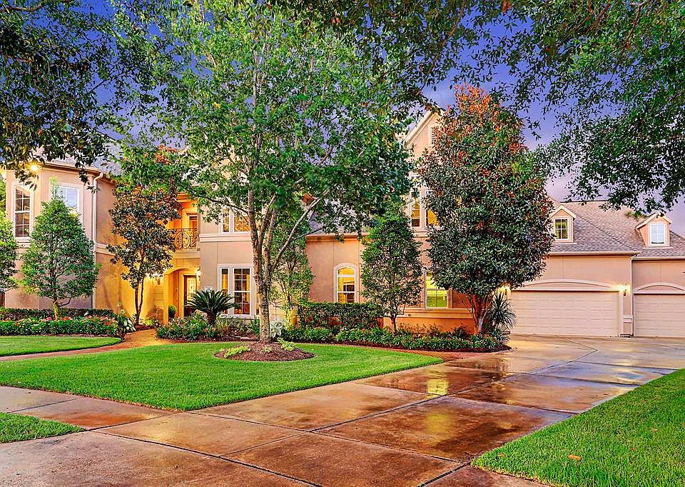 1st image of 10 Brentwood Ct