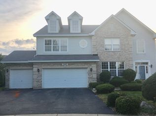 707 Danielle Ct, Naperville, IL 60565