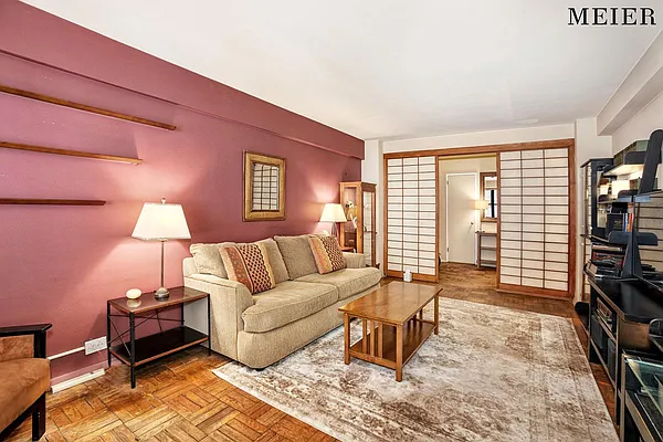 Sold by MEIER | media 3