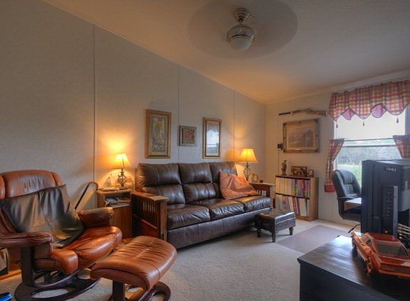 2nd image of 444 Madrona Dr