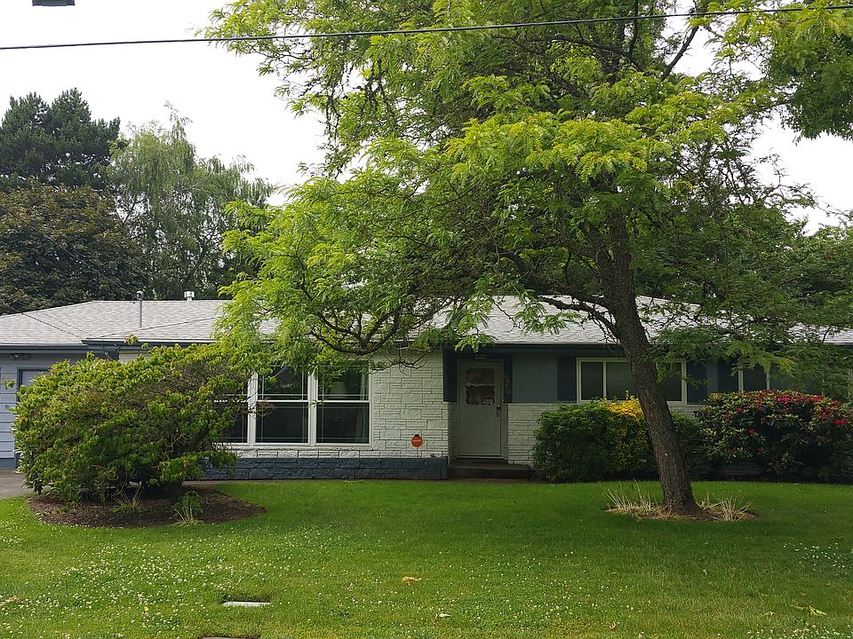 1st image of 6635 SE Furnberg St