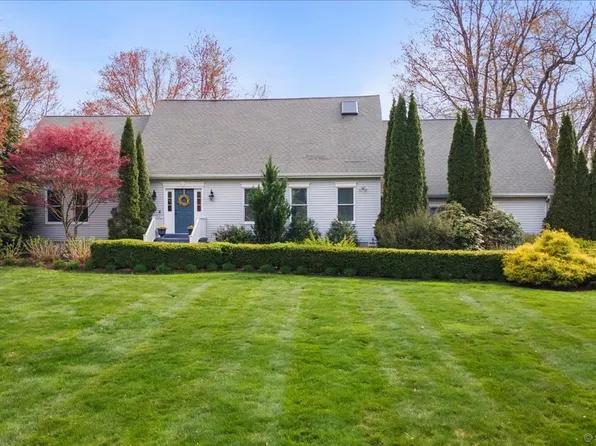 115 Kozlowski Road, Milford, CT 06461