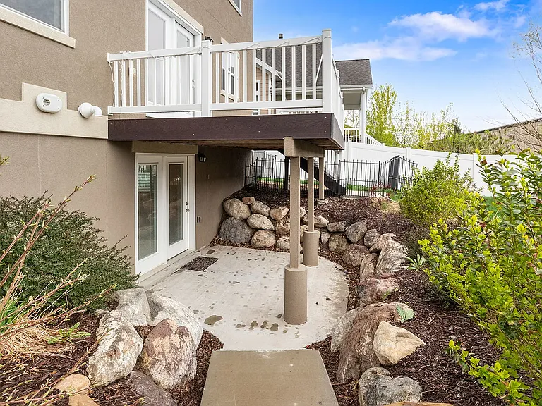 1826 W River Birch Rd — Photo 37