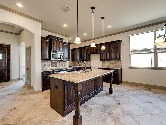 3rd image of 1328 River Oak Ln