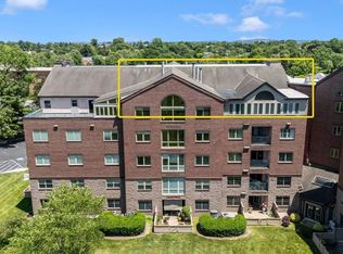 104 Mercer Ct APT 15-6, Frederick, MD 21701