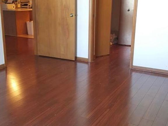 4th image of 15312 Ashley Ct