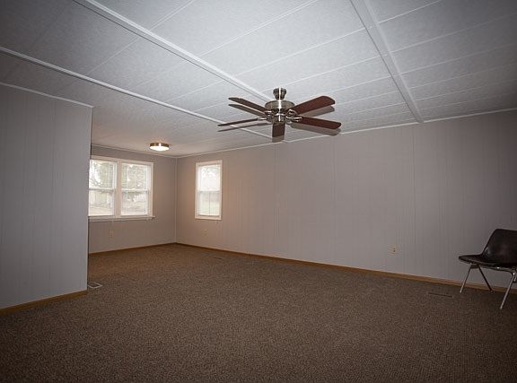 3rd image of 211 E Branson St