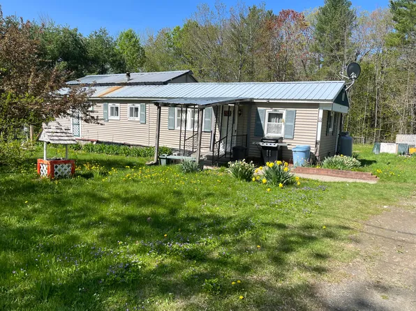 10 Currier Hill Road, Mount Vernon, ME 04352