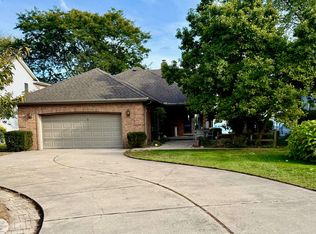 6901 River Rd, Marine City, MI 48039