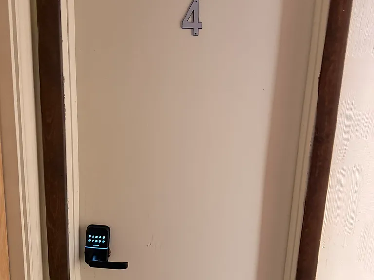 43 Park Ave #B — Photo 15