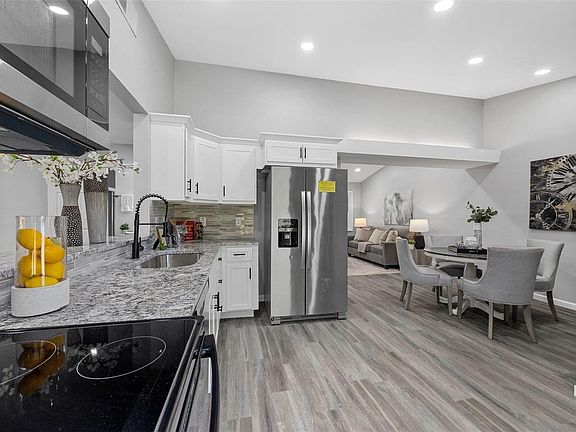 3rd image of 3055 Newgate Dr