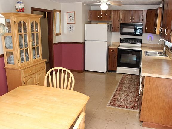 4th image of 16 Wallum Lake Rd