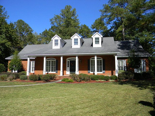 1st image of 10 Ashton Pl