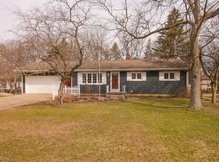 809 Norton Dr, Tallmadge, OH