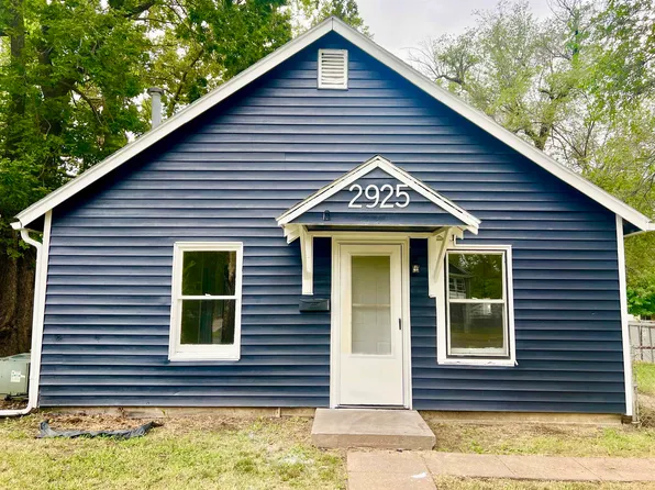 2925 W Maple St, Wichita, KS 67213