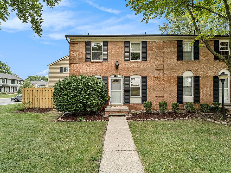 1st image of 3459 Burbank Dr #79