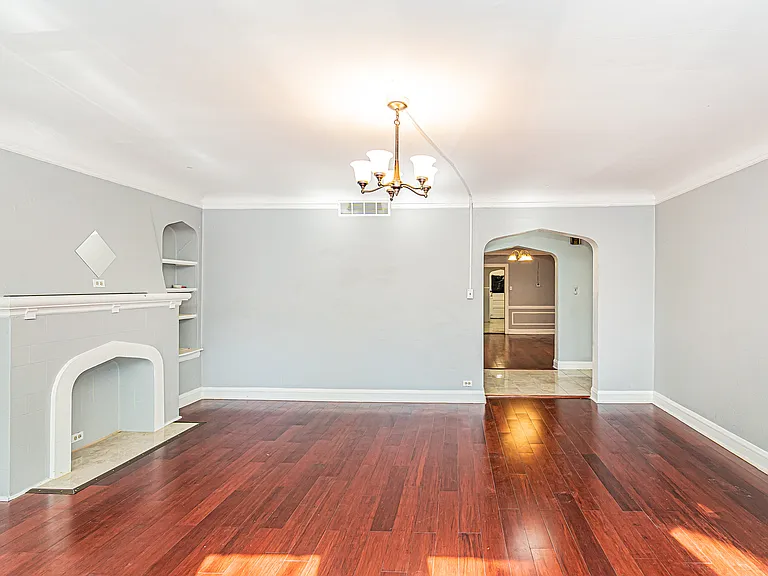 6323 N Francisco Ave #2 — Photo 4