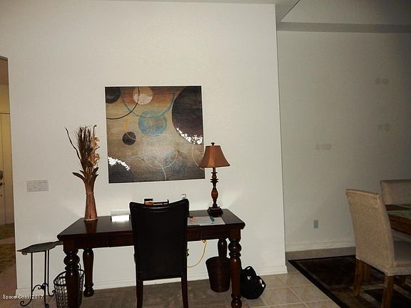 4th image of 917 Aquarina Blvd #8