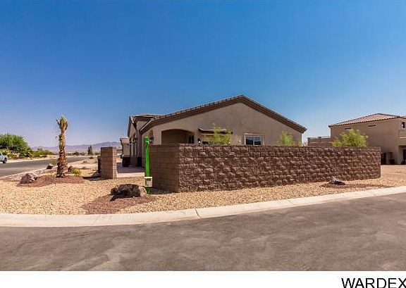2nd image of 663 Grand Island Cir