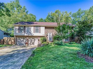 8024 Mahogany Dr, Charlotte, NC 28227