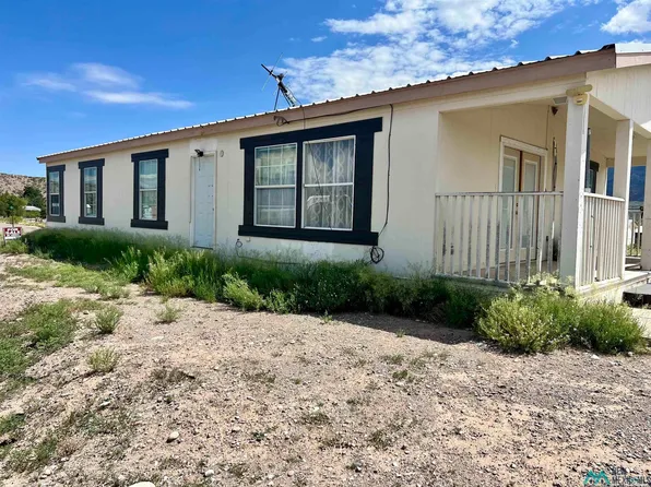 23 Seco Rd, Caballo, NM 87931