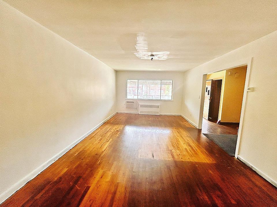 1st image of 4034 Baychester Ave Floor 2