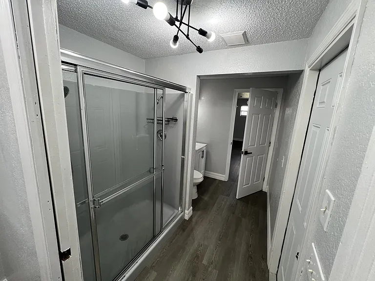 414 Cortez Dr — Photo 9
