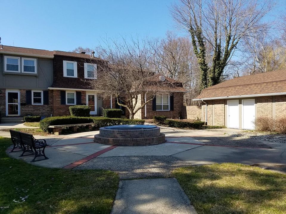 1st image of 2518 Dover Ln