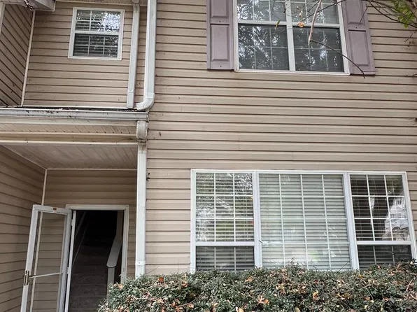 6681 Sunset Hills Blvd, Rex, GA 30273