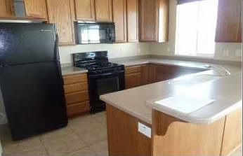 2nd image of 6958 Traveler Ln
