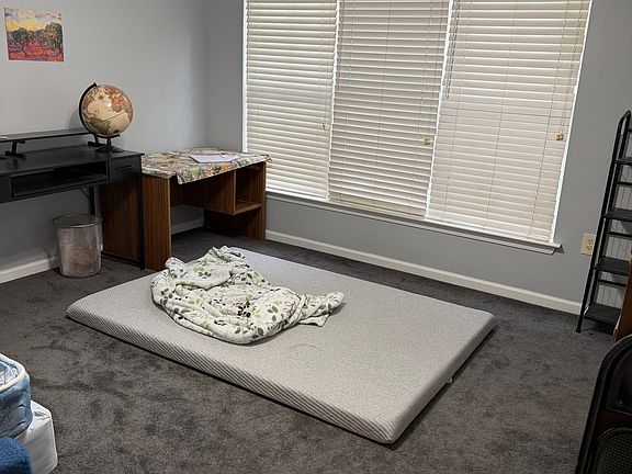 4th image of 490 Barnett Shoals Rd APT 921