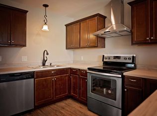 806 Simpson Rd APT D, Victoria, TX 77904