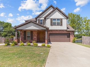 3491 E Galaxy Cir, Fayetteville, AR 72701