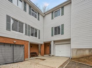 512 Ilyssa Way, Staten Island, NY 10312